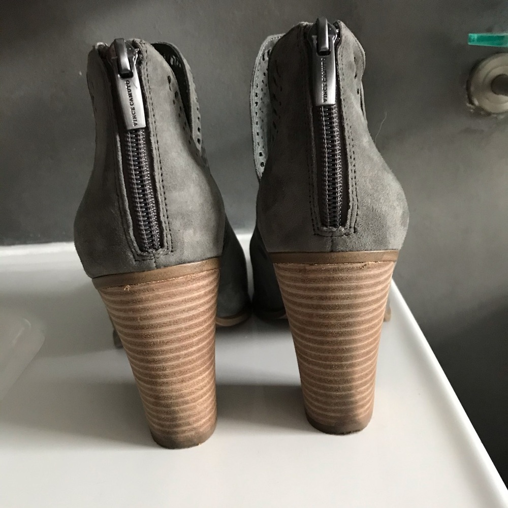 Boots - Picture 3 of 4